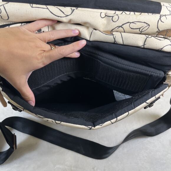 Petunia Pickle Bottom x Disney - Boxy Backpack Winnie the Pooh Benefits Charity - Picture 11 of 16